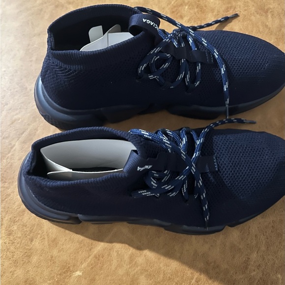 BALENCIAGA AUTHENTIC MEN'S SPEED LACE-UP RECYCLED KNIT SNEAKER IN NAVY. - Picture 2 of 9